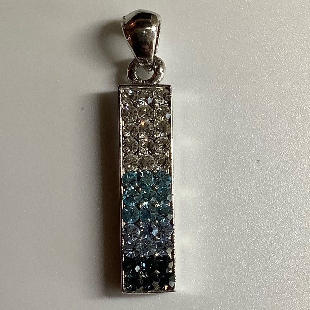 Silver Tone Vertical Bar Pendant